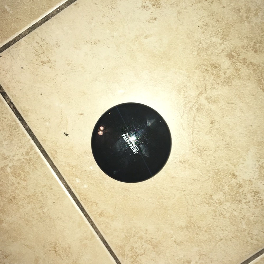 Mac finishing powder